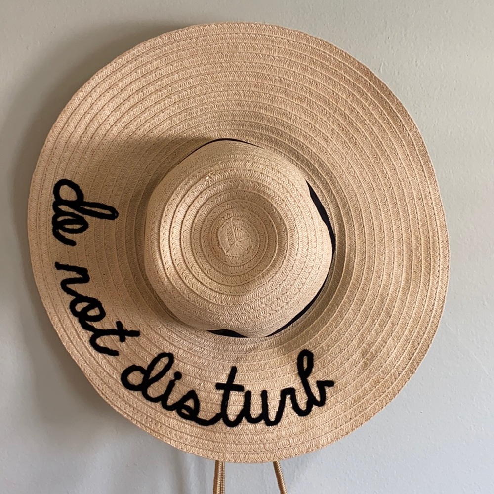 Do Not Disturb Beach Hat with Black Ribbon/Stitch
